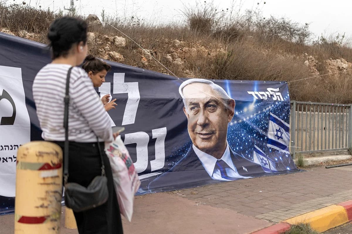 Israel Election Ends in Deadlock as Netanyahu and Eisenkot Blocs Fall Short of Majority
