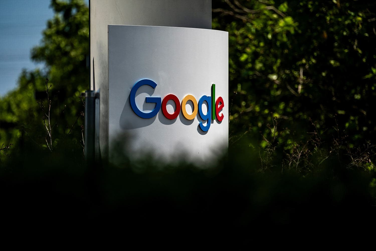 Alphabet Plunges 12.6% in Worst One-Day Drop Erasing $500 Billion in Market Value After Weak Q3 Earnings