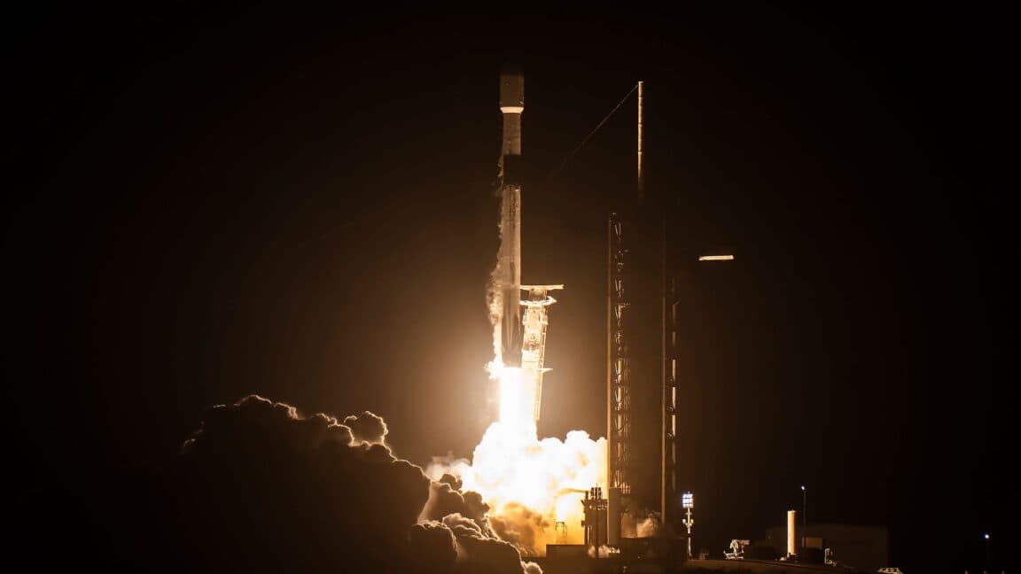 SpaceX Falcon 9 rocket stage predicted to crash into the Moon in August 2026