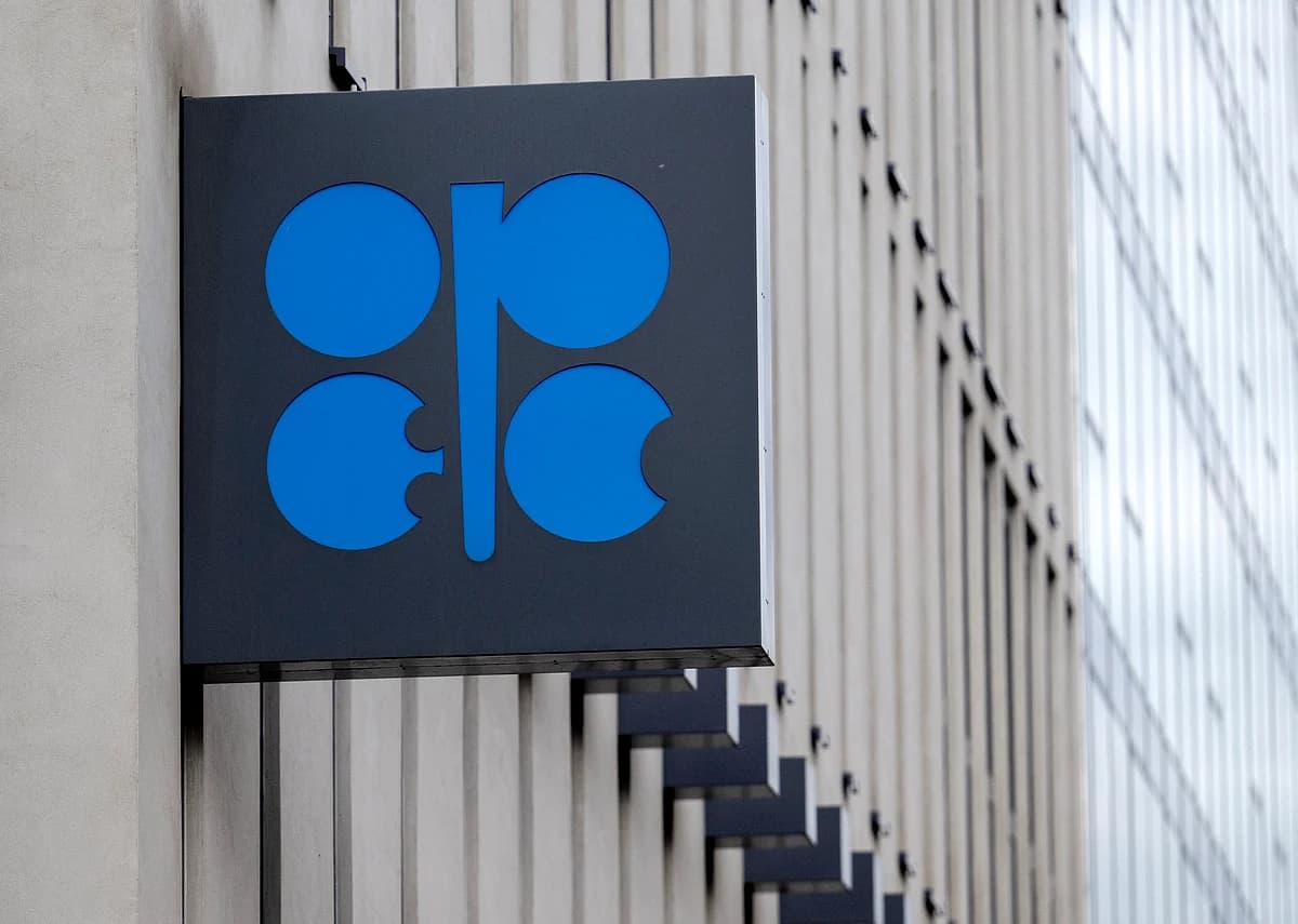 UAE Withdraws from OPEC and OPEC+ to Enhance Production Flexibility