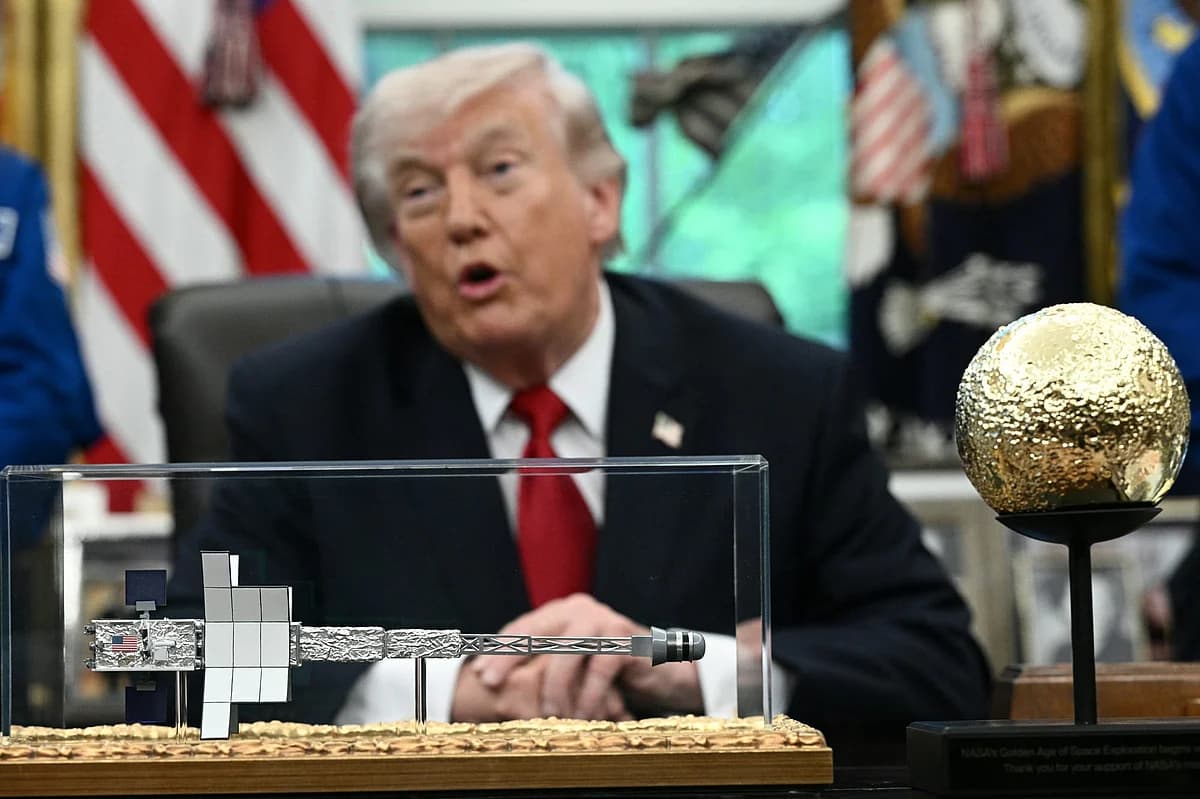 Trump Shifts Iran Nuclear Negotiations to Phone Amid Ceasefire