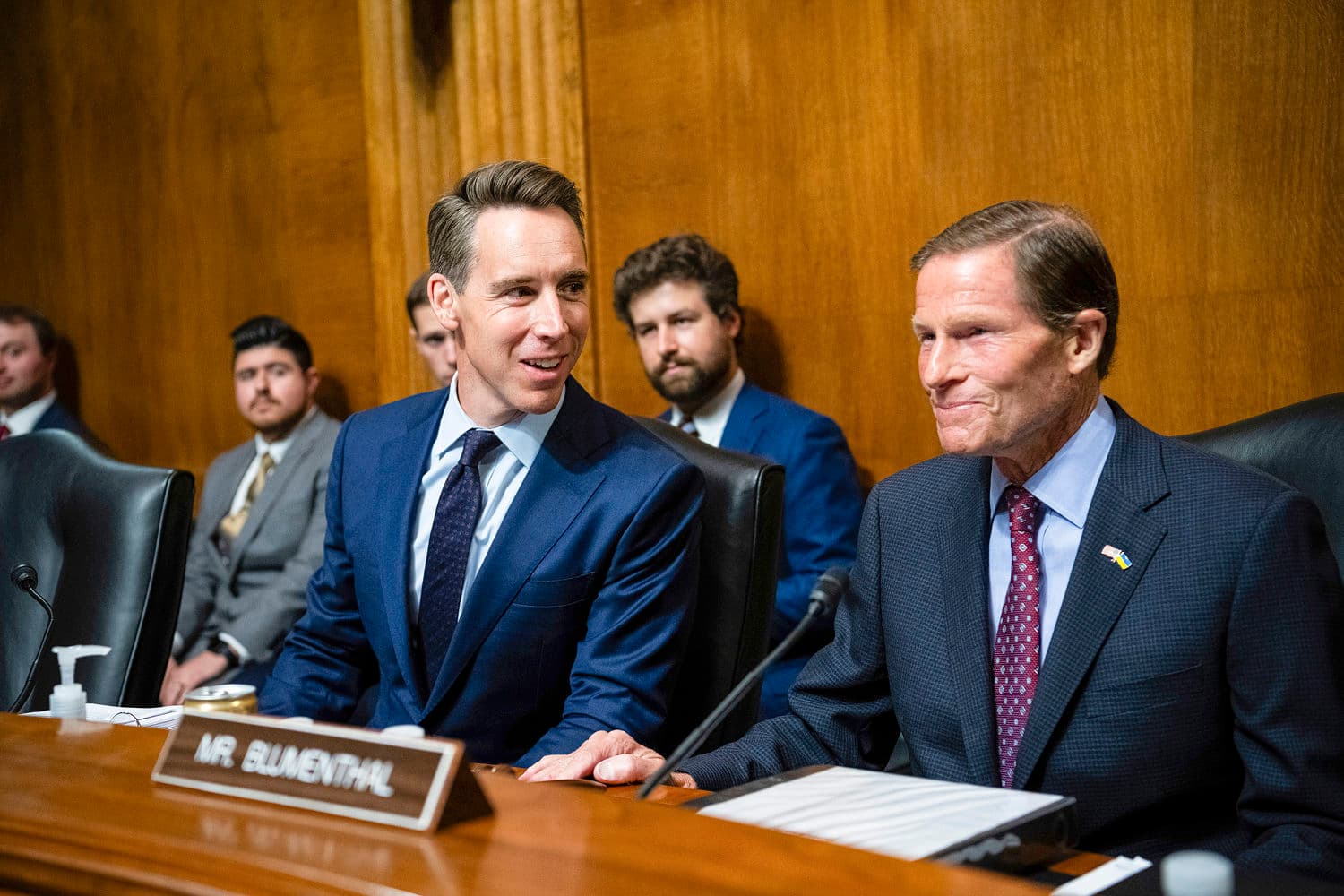 Congress Moves to Ban AI Chatbots for Minors Amid Rising Concerns
