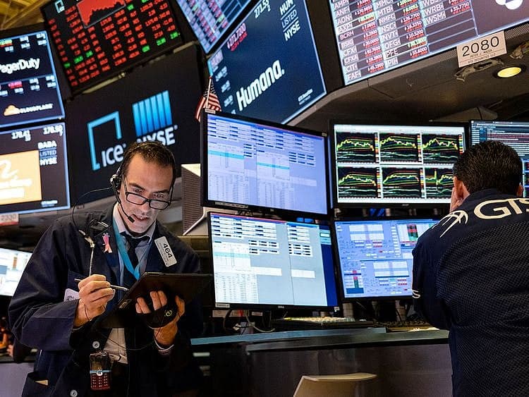Global Stock Markets Surge Following US-Iran Peace Deal Optimism