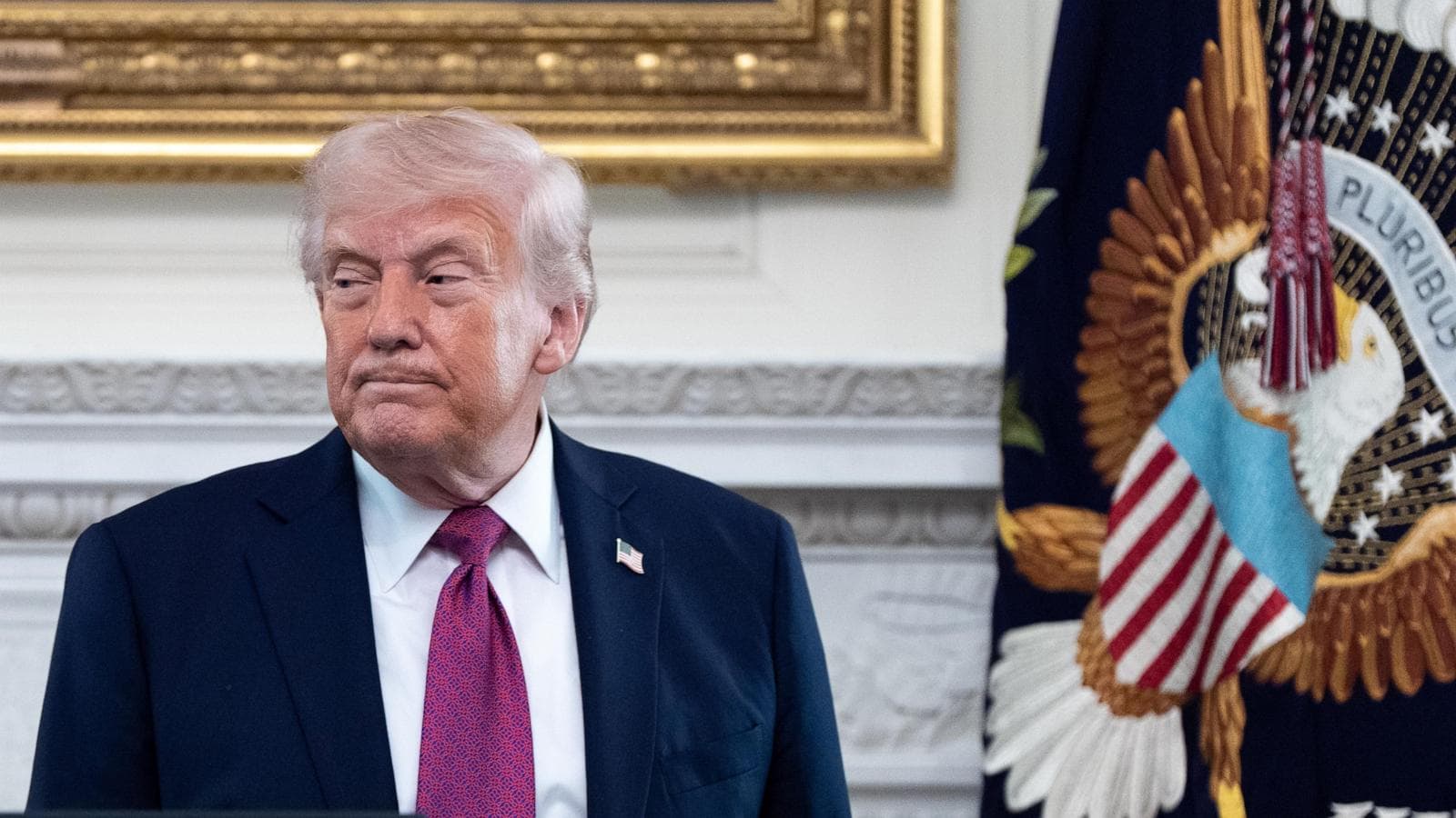 Trump extends U.S. naval blockade on Iran while maintaining ceasefire