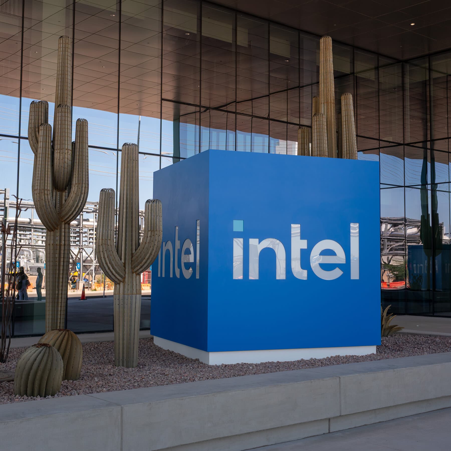Intel Reports Strong Q1 2026 Earnings Driven by AI and Data Center Growth