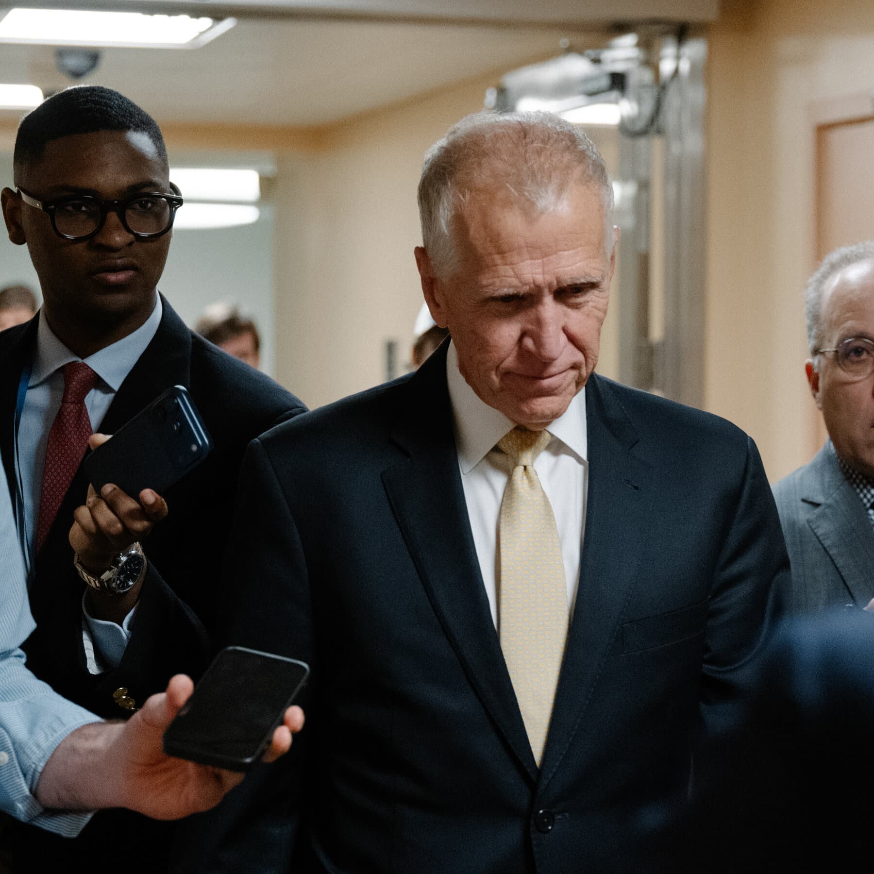 Senator Thom Tillis Advances Kevin Warsh's Federal Reserve Chair Nomination Following DOJ Inquiry Closure