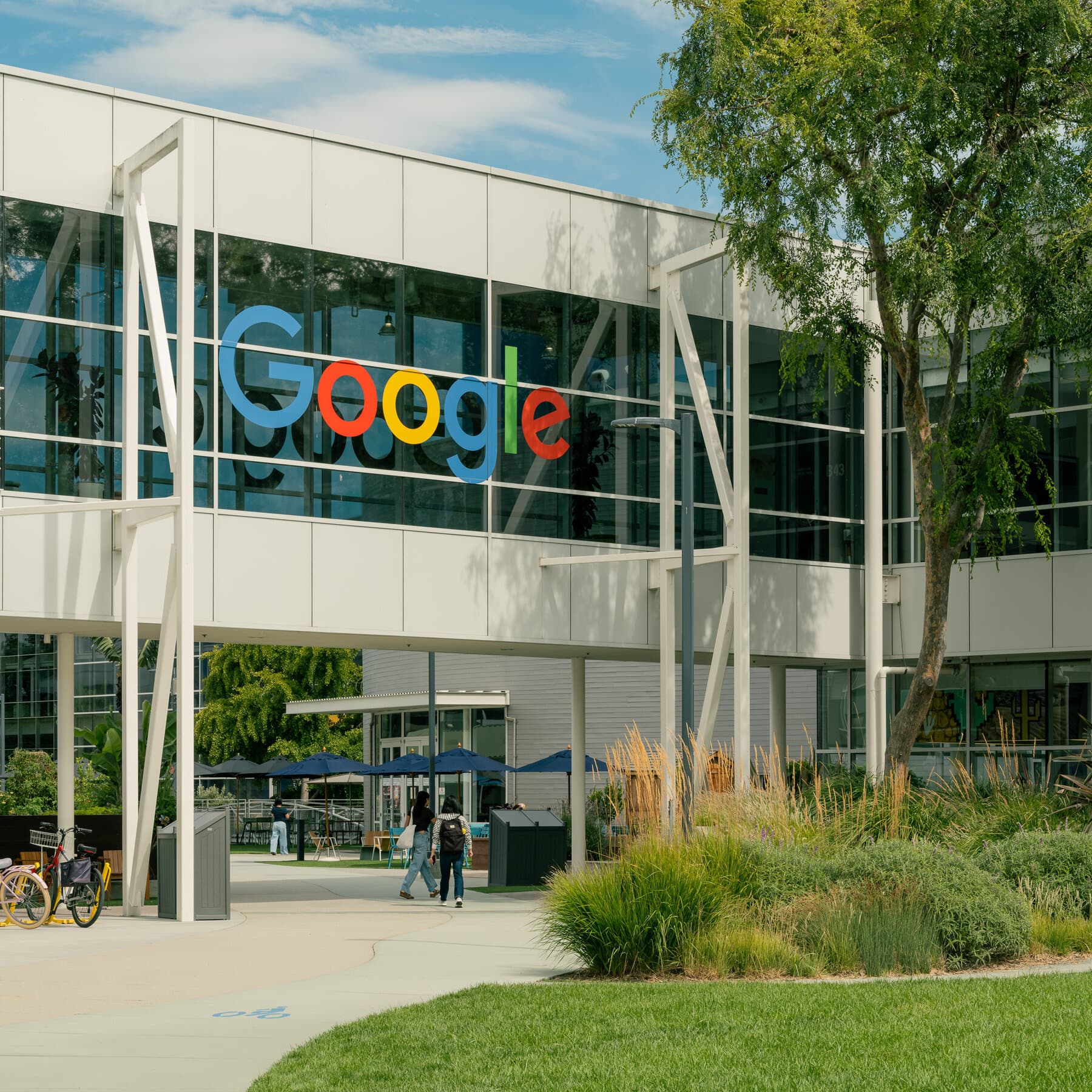 Google Signs AI Agreement with U.S. Pentagon for Classified Use of Gemini Model