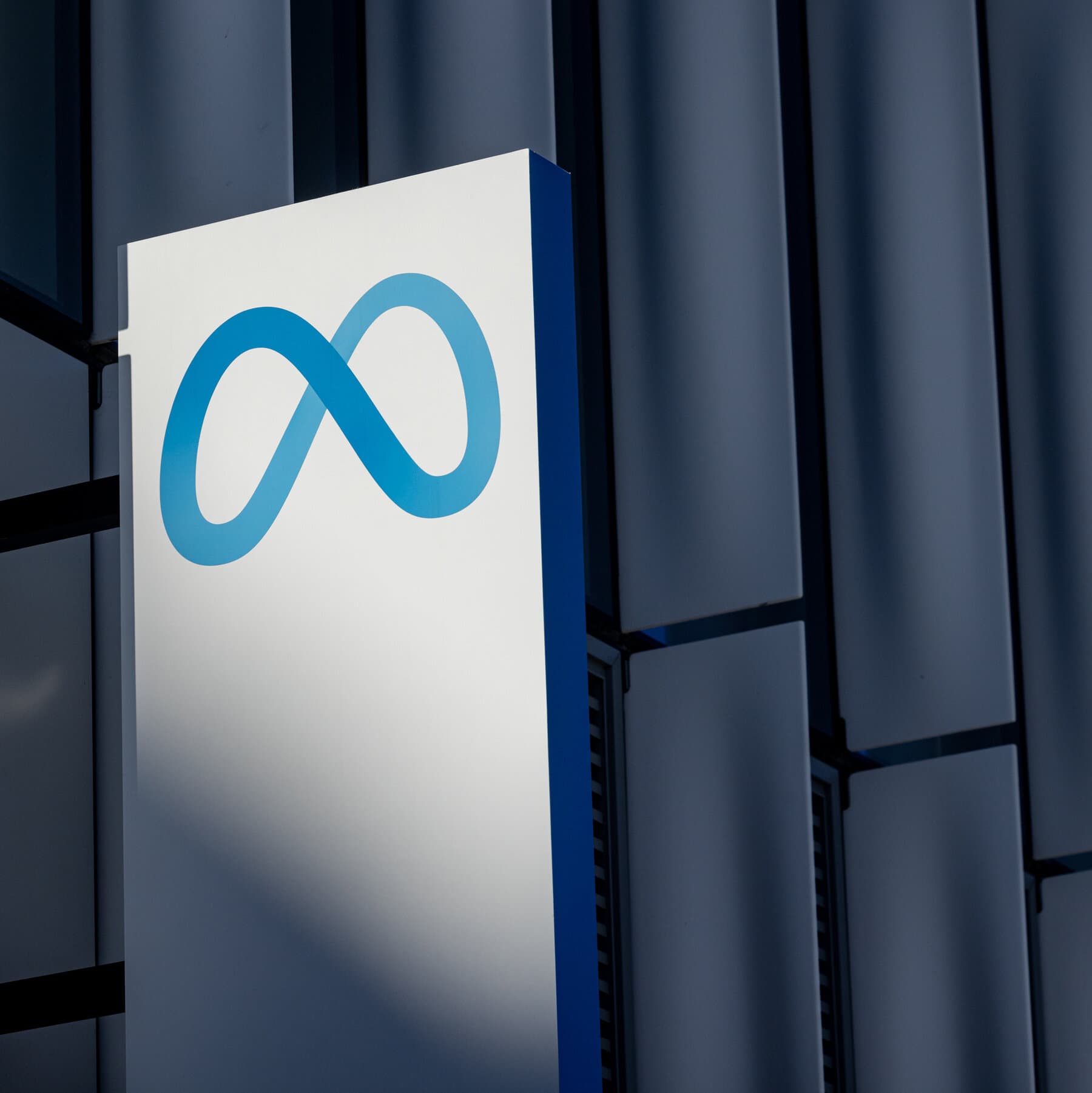 European Commission Issues Preliminary Findings Against Meta for Breaching Digital Services Act on Child Access